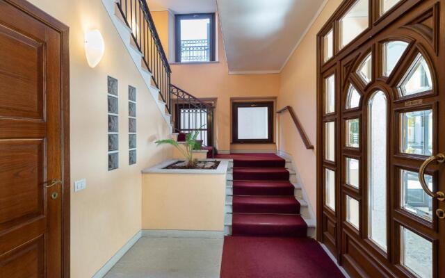 Dolfin - Nel Centro di Stresa - by Impero House