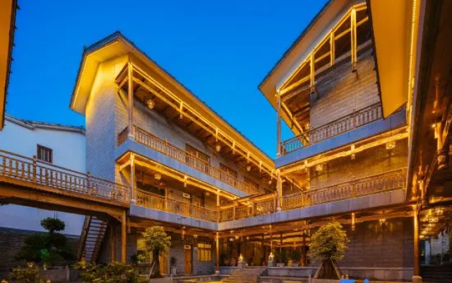 Floral Hotel·Anshun Tunbao hotel (Yunjiu Mountain Branch)