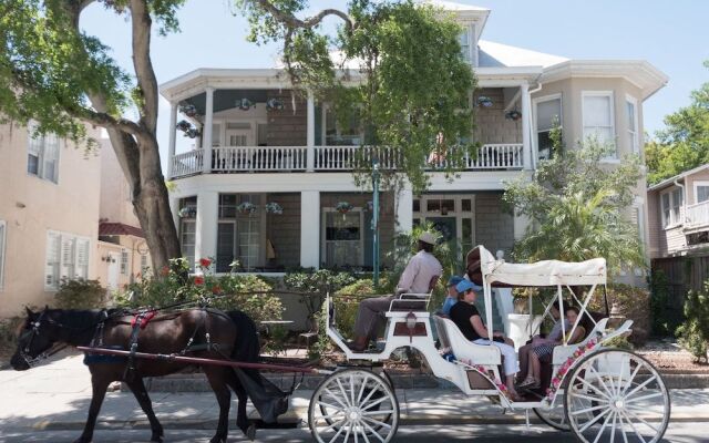 Southern Wind Inn Bed & Breakfast