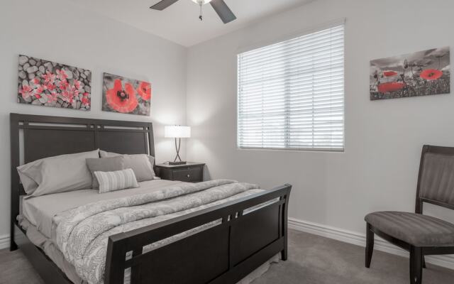 Aquarius of the Desert Six Bedroom House