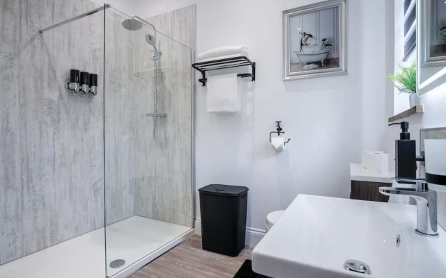 The Shed - 1 Bedroom - Cosheston