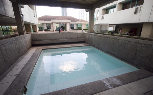 1 Br Robinsons Place Manila Rpr6