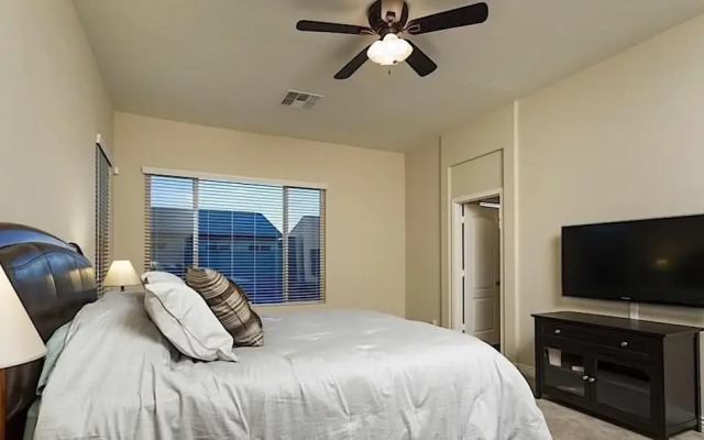 Pleasant Surprise By Signature Vacation Rentals
