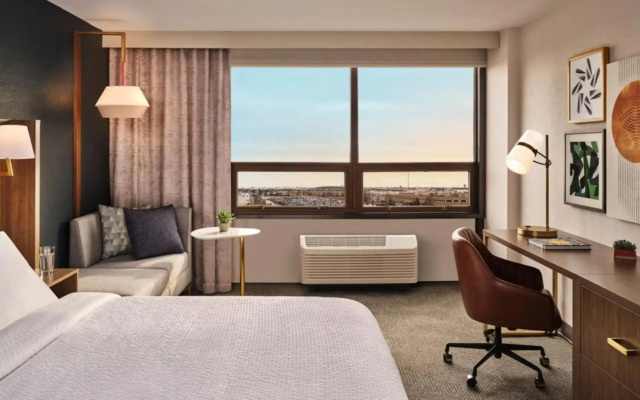 Holiday Inn Hotel & Suites London by IHG