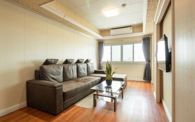 Sukhumivt101 IT Apartment