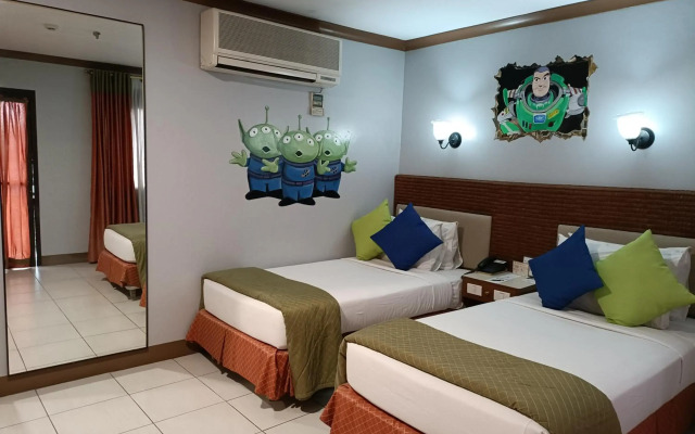 Golden Pine Hotel