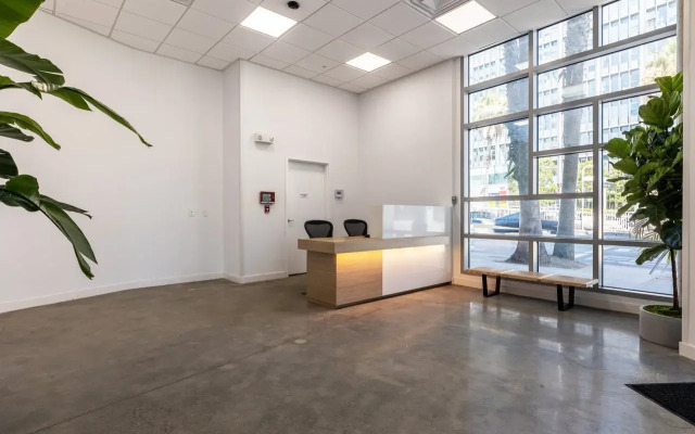 Hotel Mai Downtown Long Beach