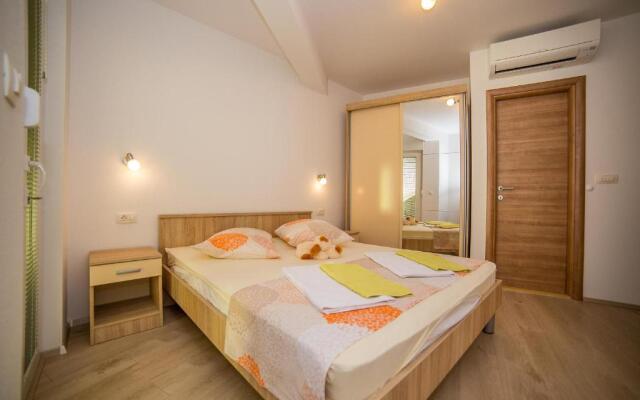 Apartments Emil Zora