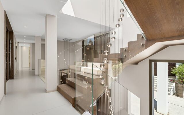 All About Villa Serenity