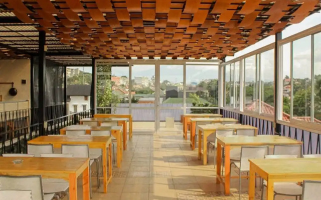 Rion Hostel Bogor