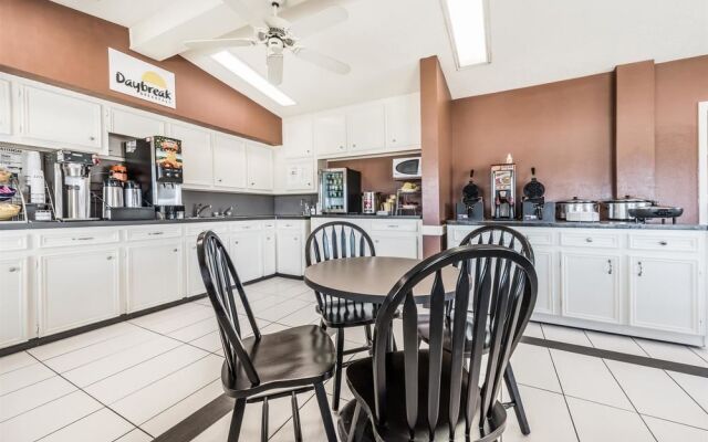 Days Inn Bryan College Station