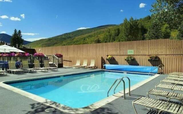 Newly Remodeled Condo Wren 201 with Creekside Views of Vail Mountain by RedAwning