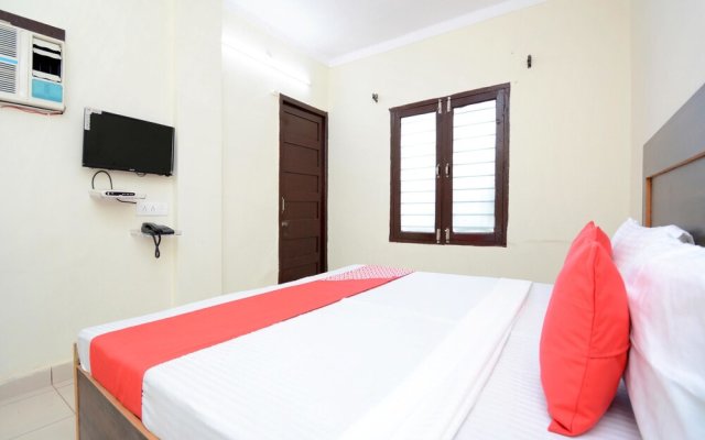 Hotel Tourist by OYO Rooms