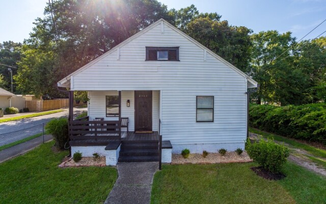 Unique mid century home near ATL Airport