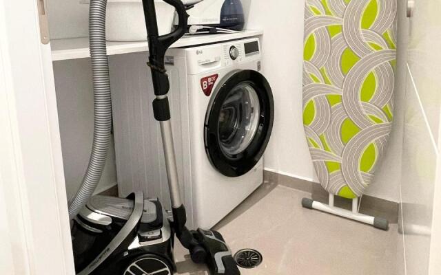 White House Kokas Luxury Apartments