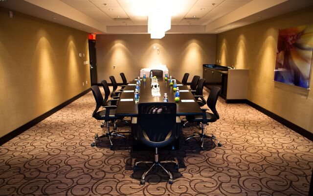 Holiday Inn Hotel & Suites Red Deer South by IHG