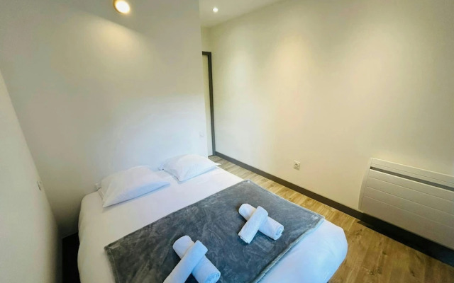 La Cour Barbatre Calme