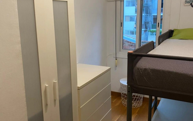 Apartamento tranquilo cerca de la Sagrada Familia