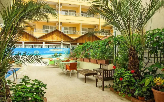 Kleopatra Hermes Hotel