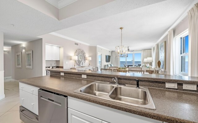 Windemere 908 with Pool Side Cabana