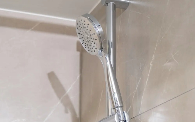 Silverstone Downtown Long-Term stay