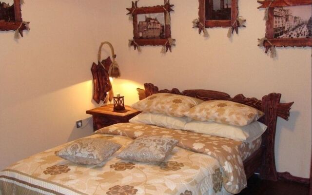 Fawlty Towers Hotel Baku
