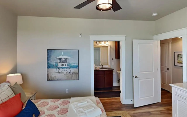 Pointe West 303 - Beachside Blue Sailfish