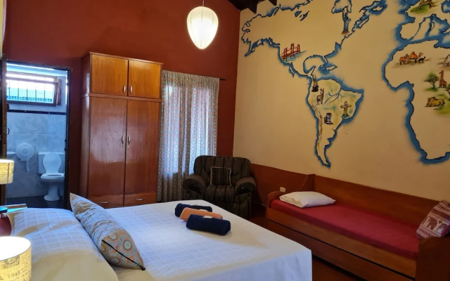El Nomada Hotel & Hostel