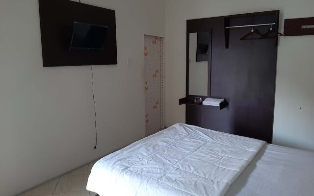 Hotel Juma Eluk by OYO Rooms