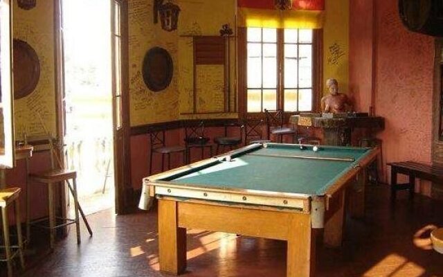 Flying Dog Hostel B&B