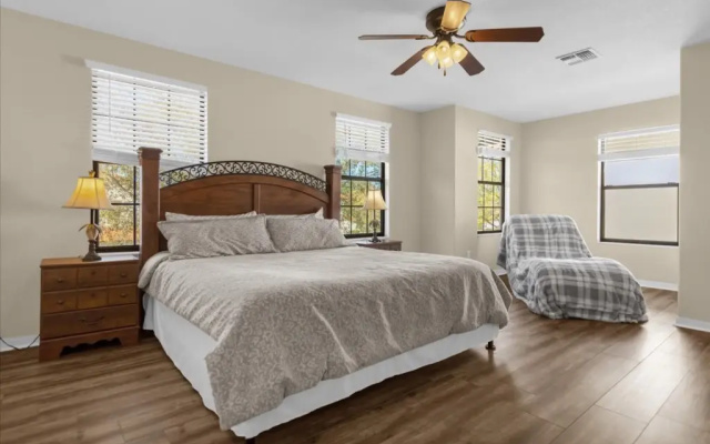 Summer Place w/Games Room & Spa, Clermont, US