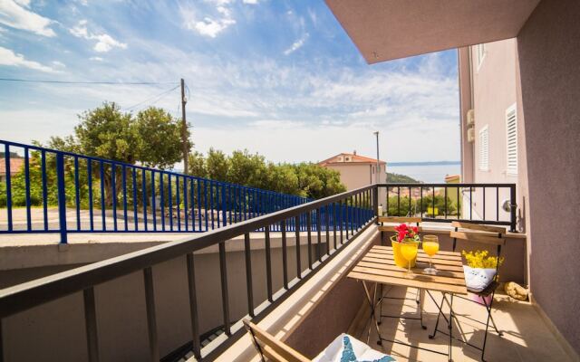 Apartment Blue Sun