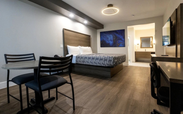 Palace Inn Blue Edgebrook