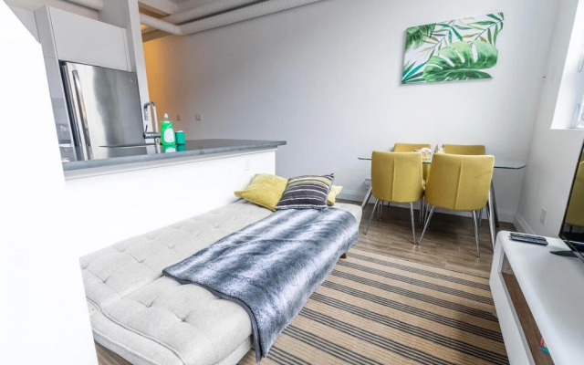 2Br Garden Loft Free Parking Gym