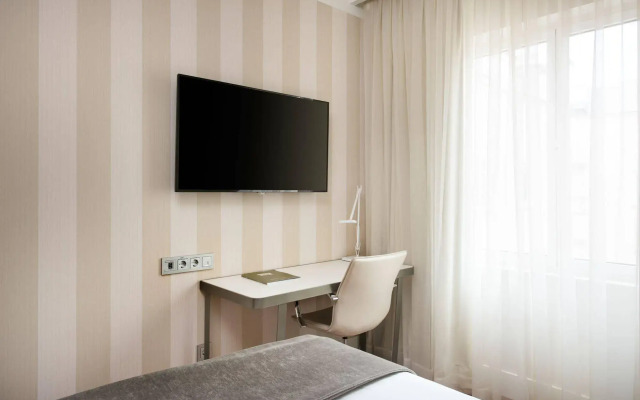 NH Collection Madrid Colón