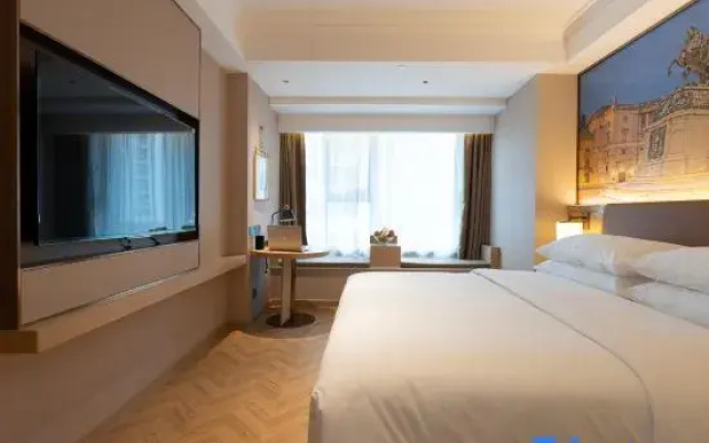 Vienna Hotel (Jinan East Railway Station Xiangquan Street Metro Station Branch)