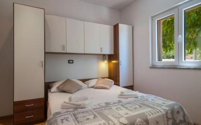 Holiday Home Mateovi Dvori