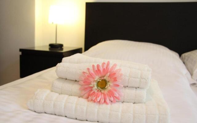 Nollendorf Apartments