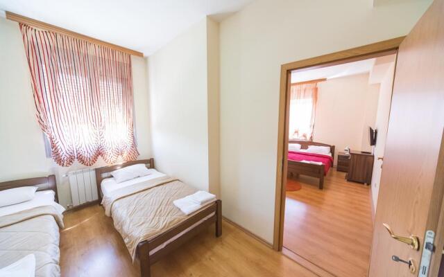 Hotel Piramida