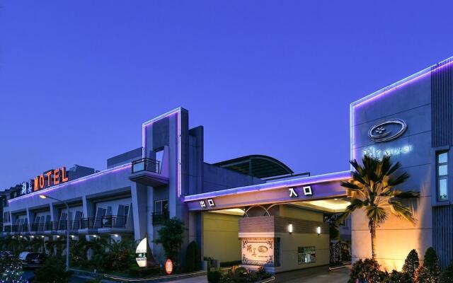 Hwu Meei Motel