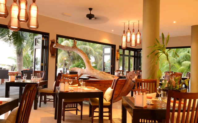 DoubleTree by Hilton Seychelles - Allamanda Resort & Spa