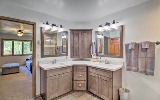 Chic Pinetop Retreat w/ Separate Apartment!