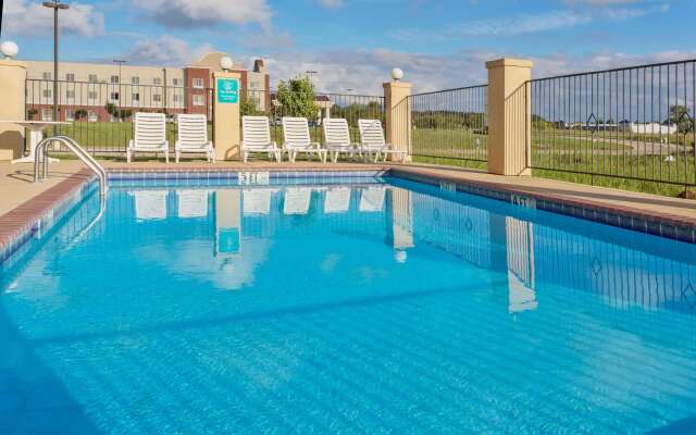 La Quinta Inn & Suites by Wyndham Canton MS