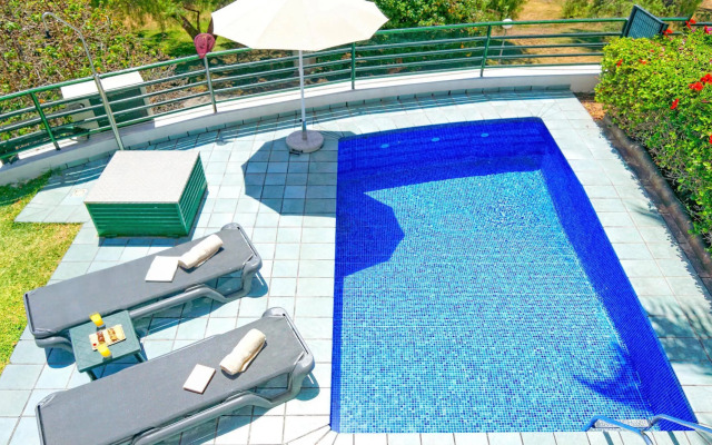 Sunshine Villas