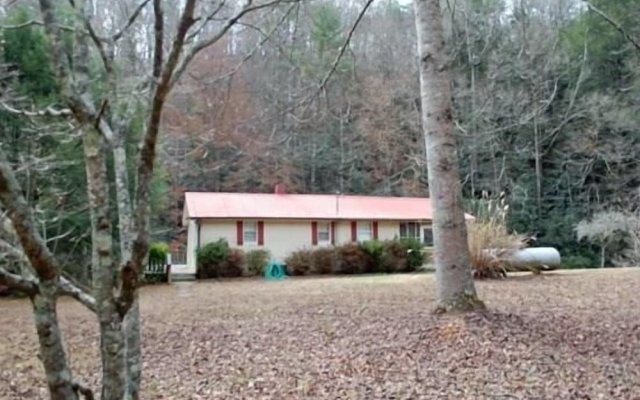 Murphys Fish Camp 2 Bedroom House by Mountain Laurel Cabin Rentals