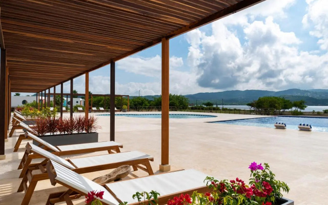 Marina Puerto Velero