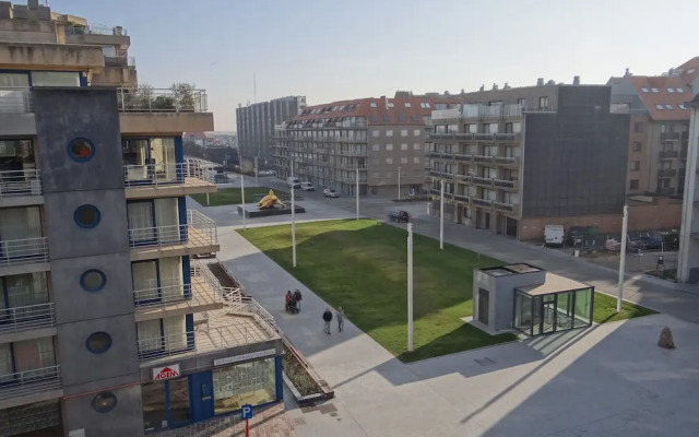 Apartment in Nieuwpoort With Terrace