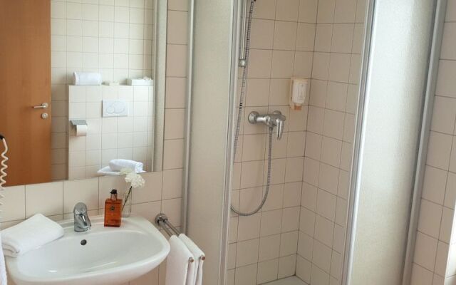 RoomRent55