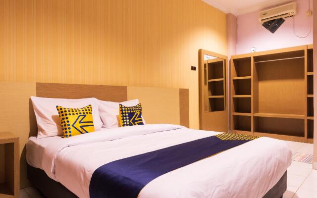 SPOT ON 2318 Citra Palm Residence