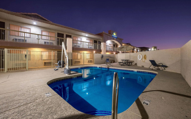 Days Inn by Wyndham Buckeye